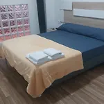 Lyesblb מלון דירות 4*